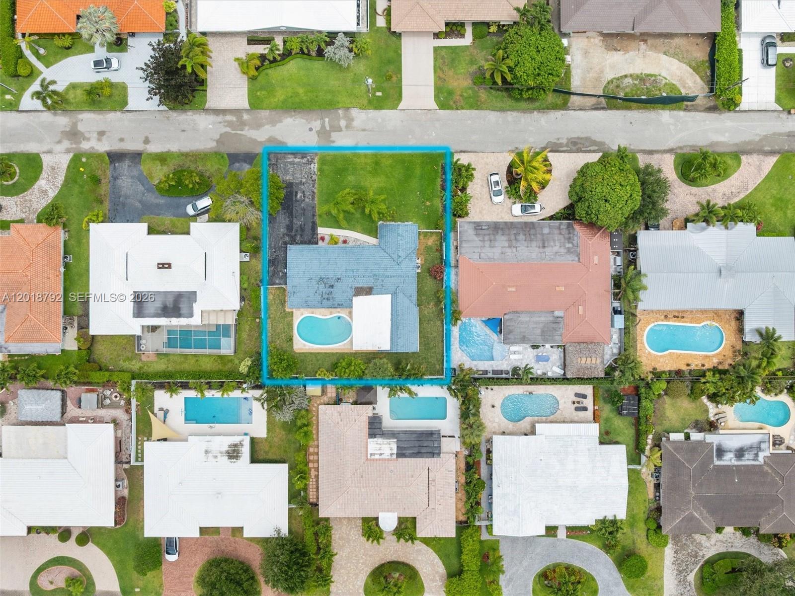 4211 NE 27th Ave Lighthouse Point, FL 33064