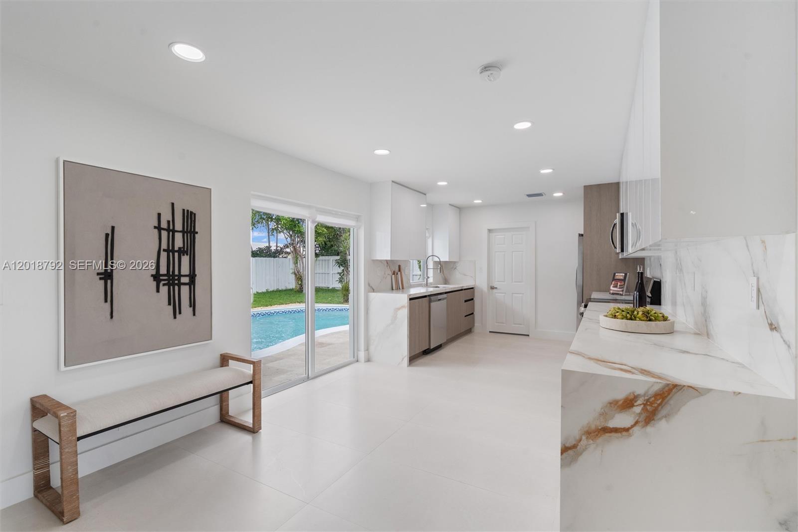 4211 NE 27th Ave Lighthouse Point, FL 33064
