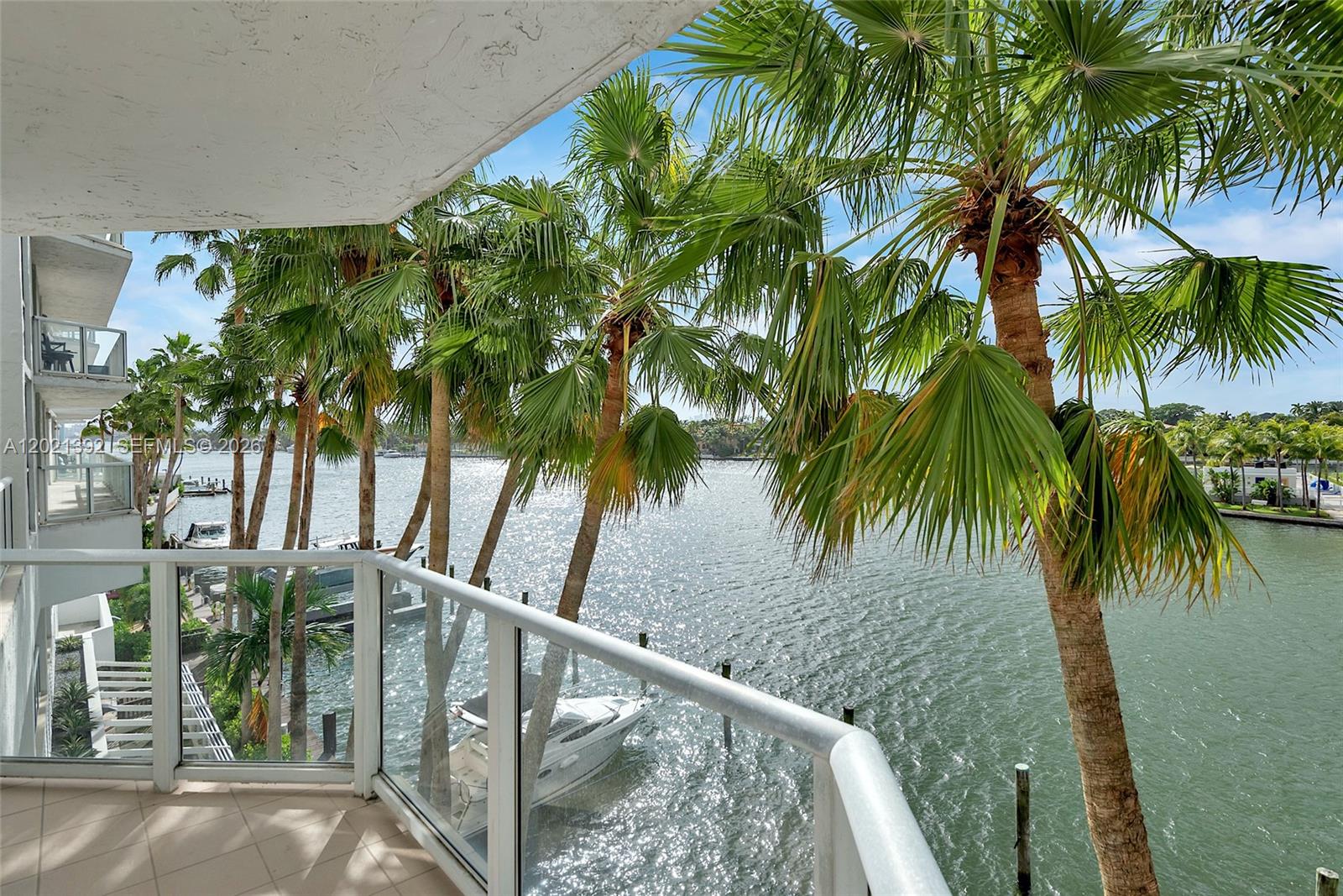 5900 Collins Ave #408