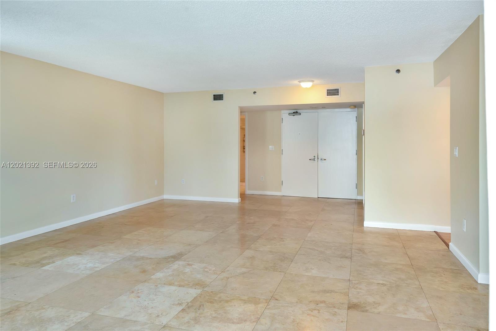 5900 Collins Ave #408 Miami Beach, FL 33140