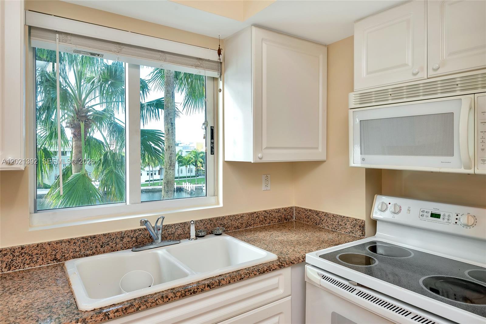 5900 Collins Ave #408 Miami Beach, FL 33140