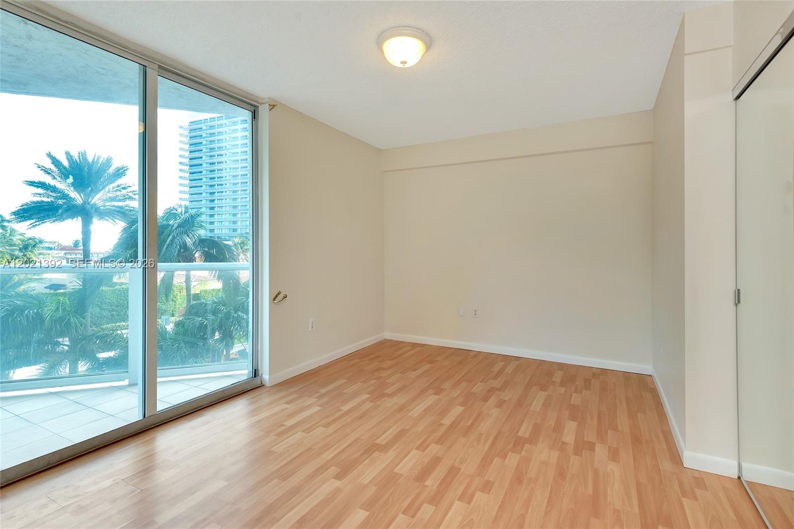 5900 Collins Ave #408 Miami Beach, FL 33140