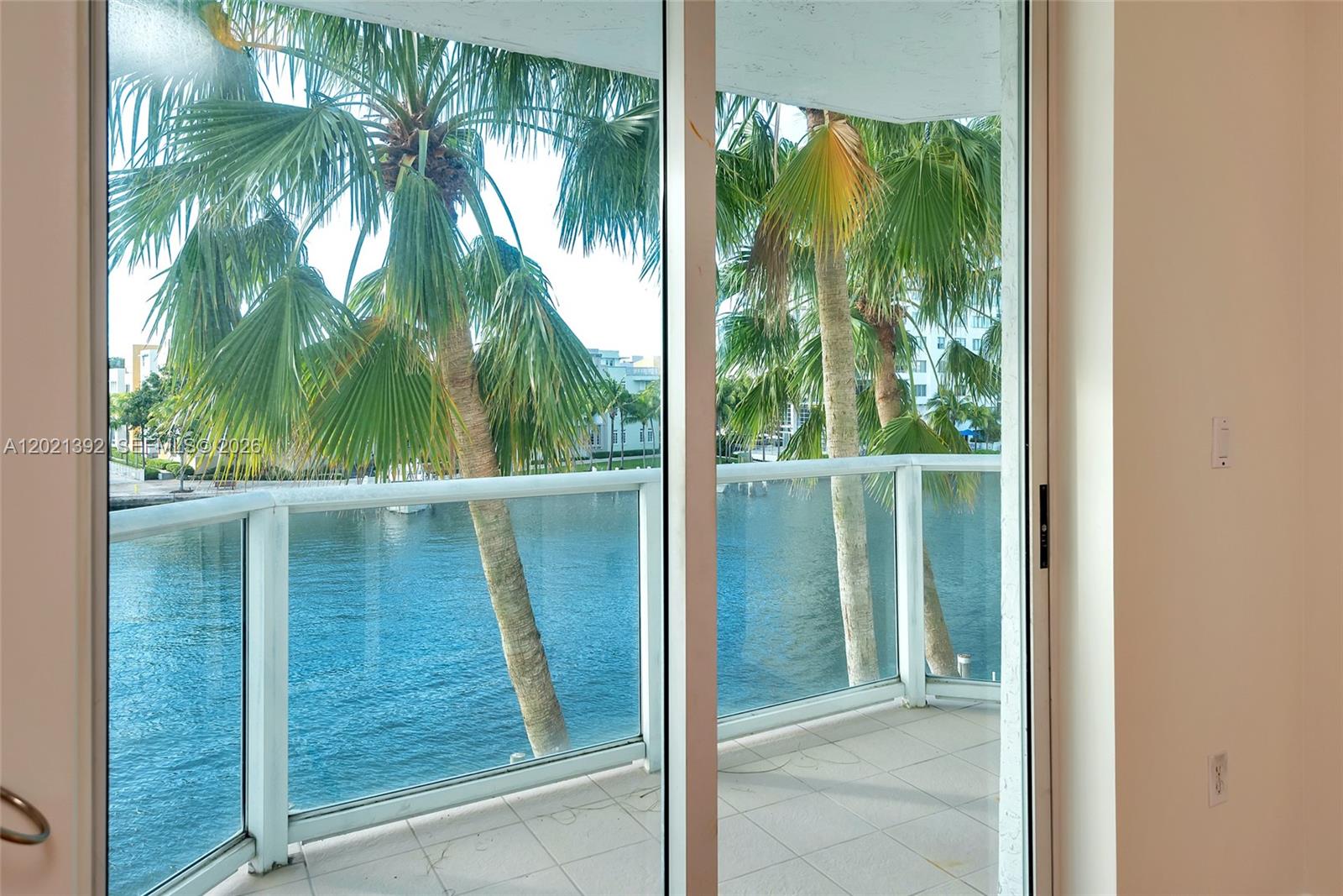 5900 Collins Ave #408 Miami Beach, FL 33140