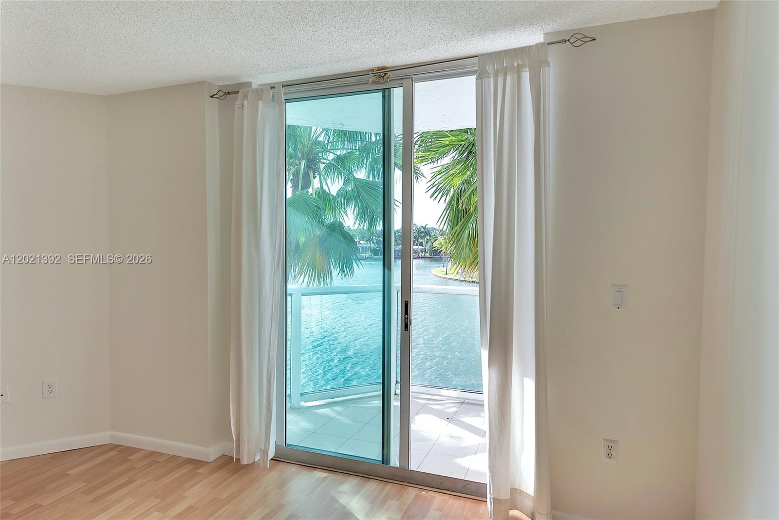 5900 Collins Ave #408 Miami Beach, FL 33140