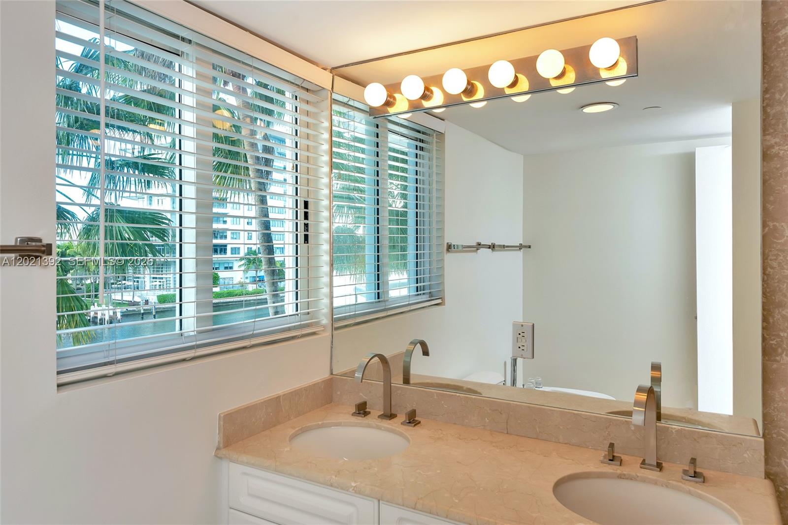 5900 Collins Ave #408 Miami Beach, FL 33140