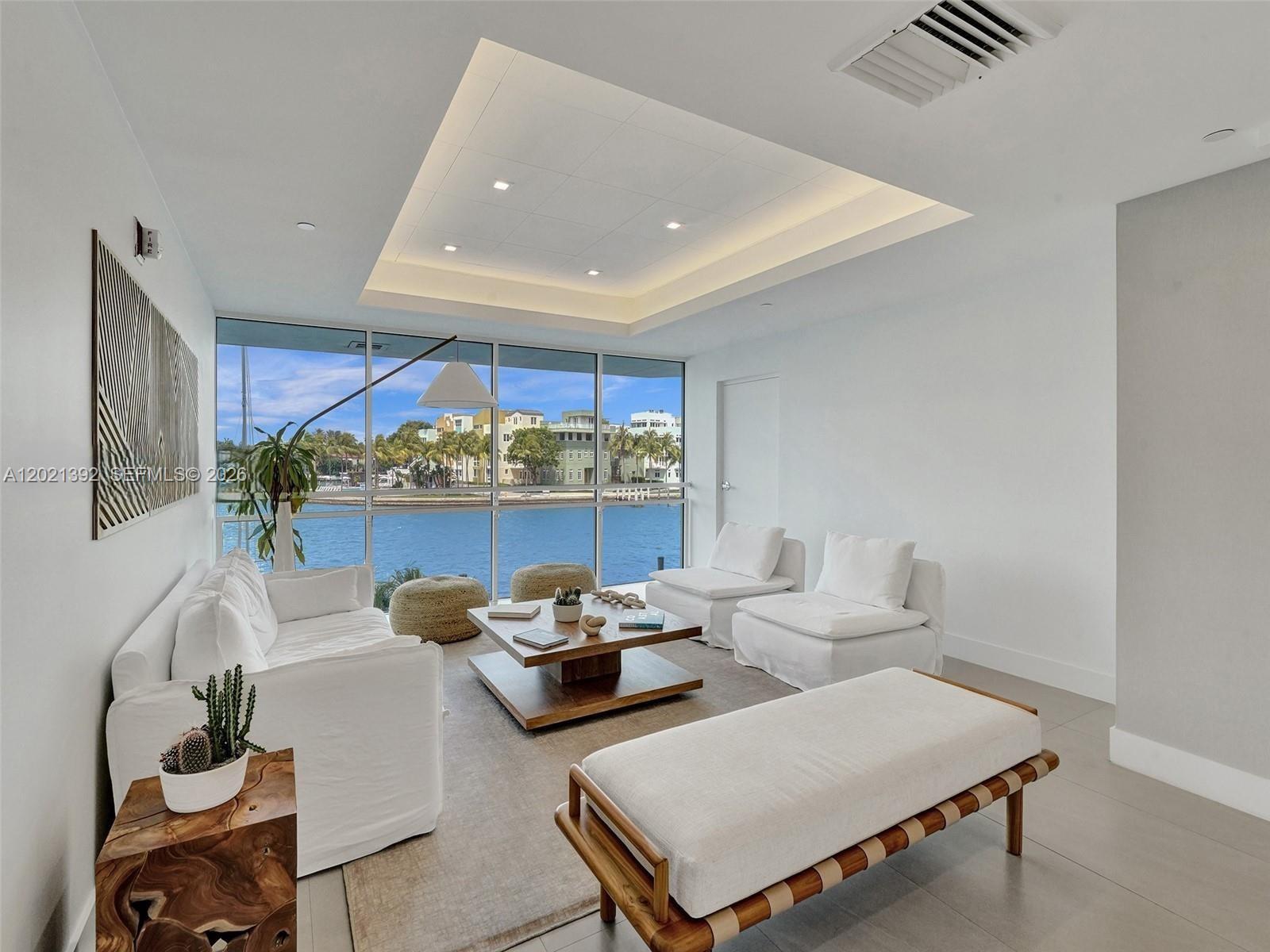 5900 Collins Ave #408 Miami Beach, FL 33140