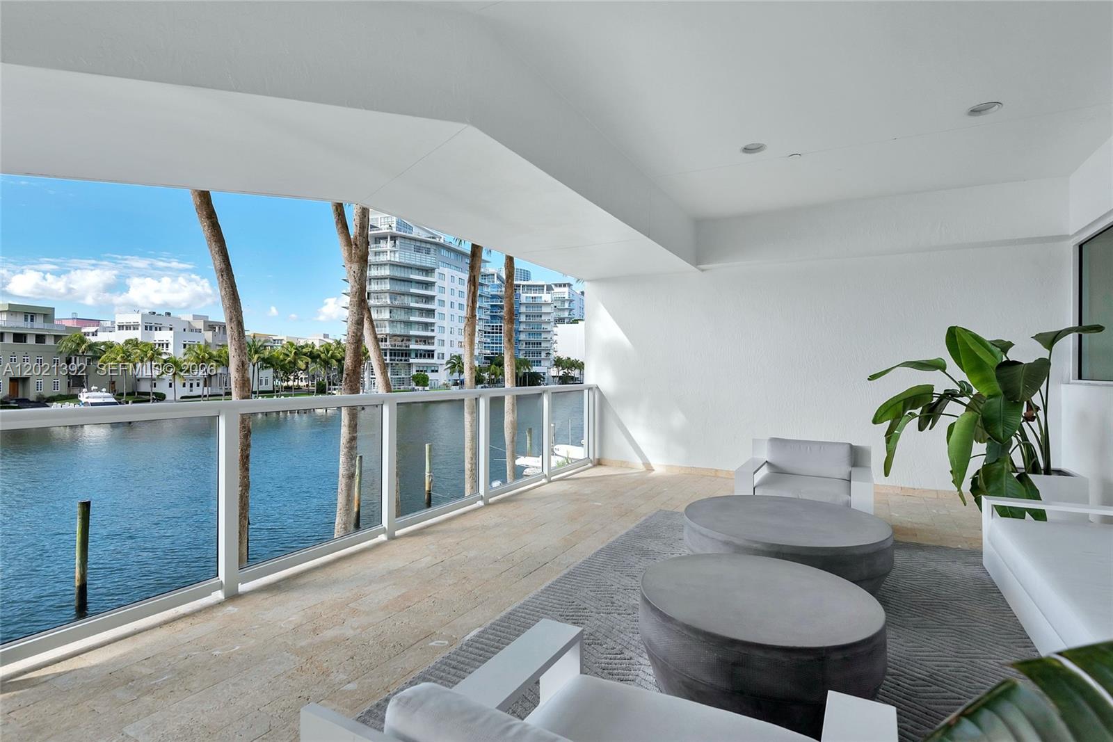 5900 Collins Ave #408 Miami Beach, FL 33140