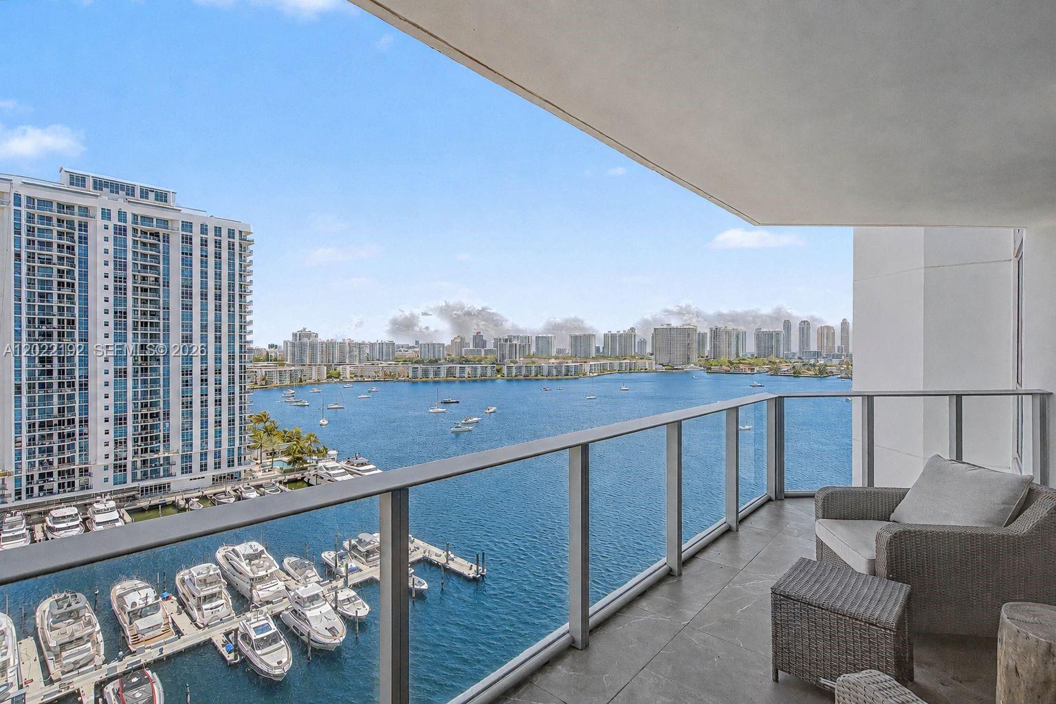 image Marina Palms Residences0