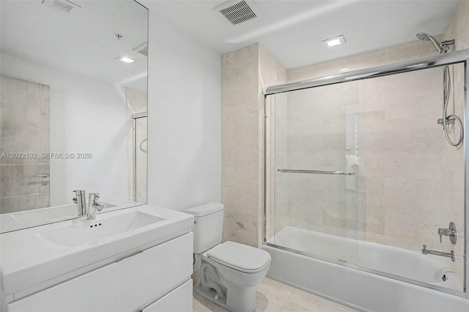 image Marina Palms Residences18