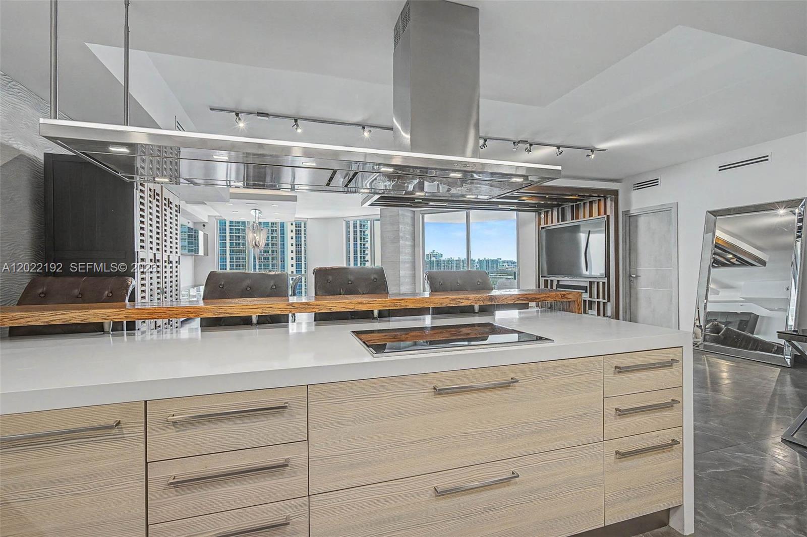 image Marina Palms Residences2