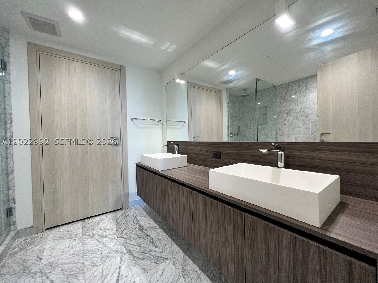 image Brickell Flatiron13