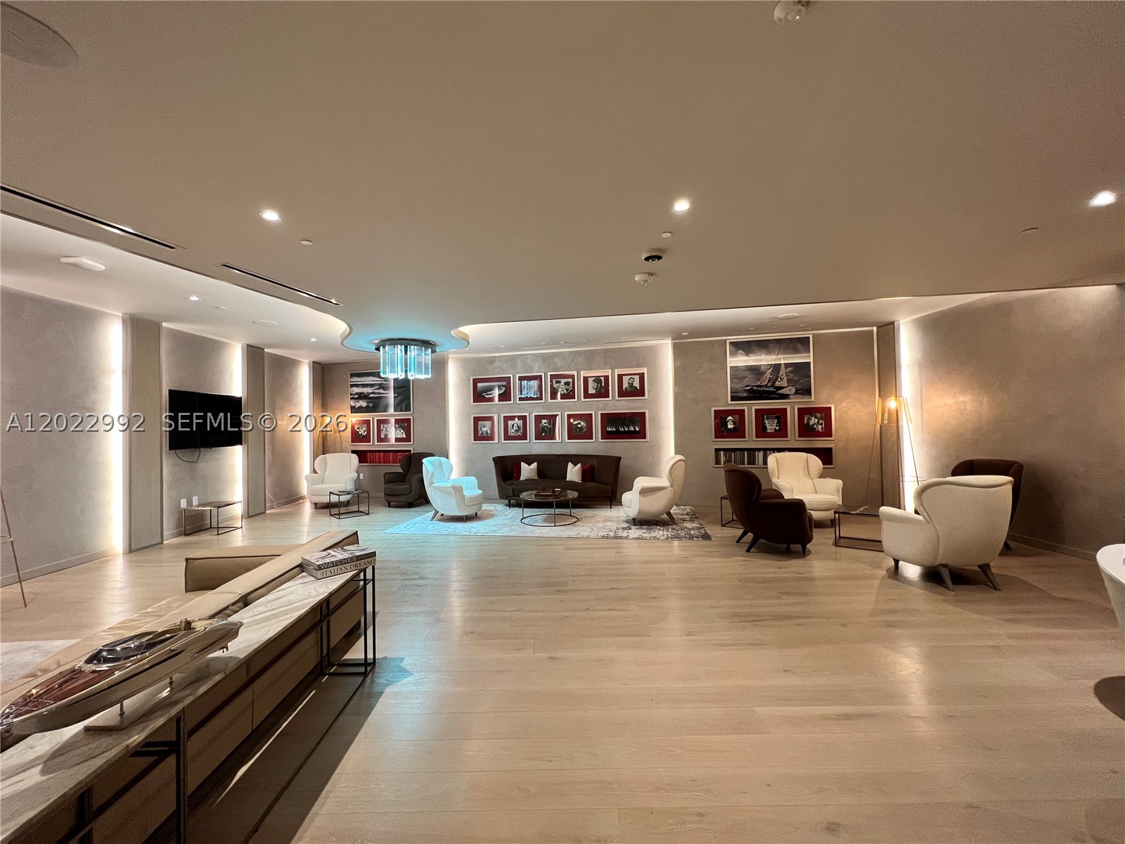 image Brickell Flatiron30