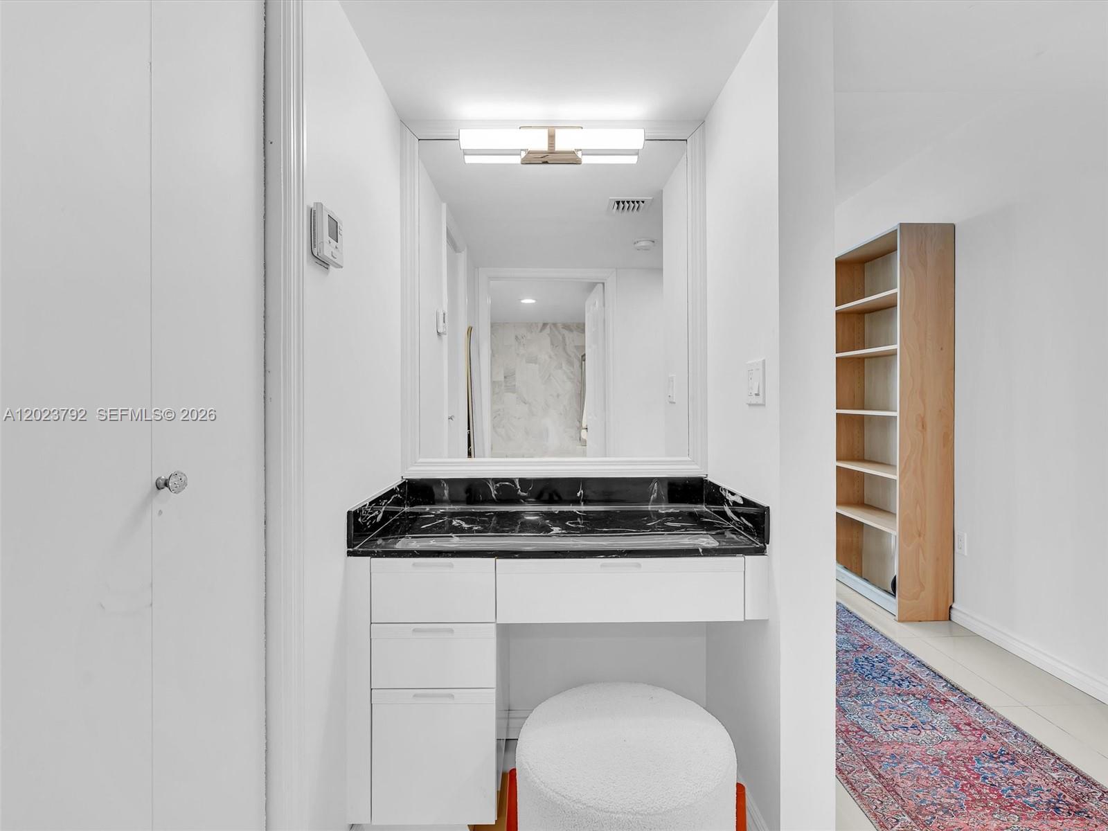 825 Brickell Bay Dr #2048 Miami, FL 33131