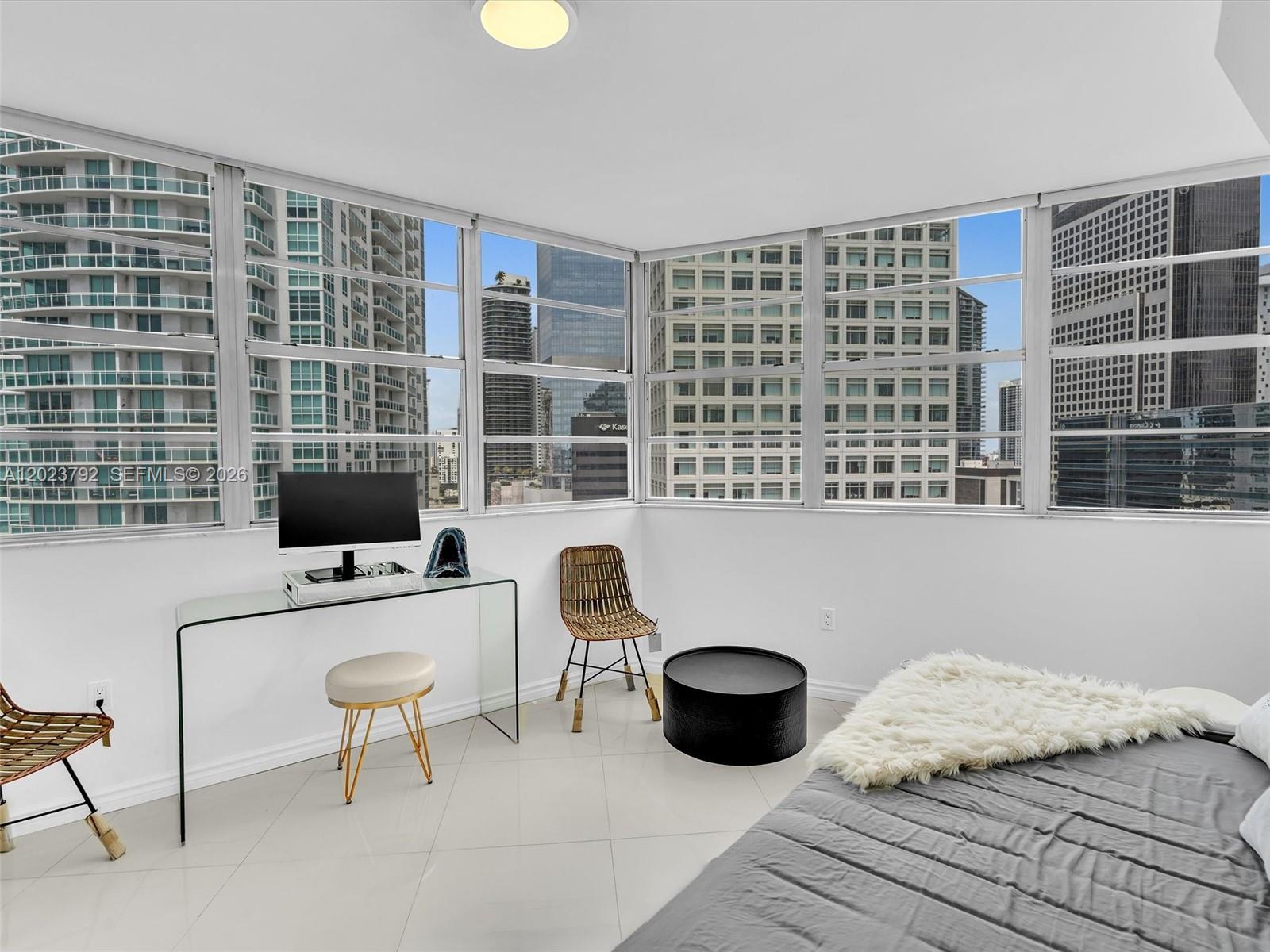 825 Brickell Bay Dr #2048 Miami, FL 33131