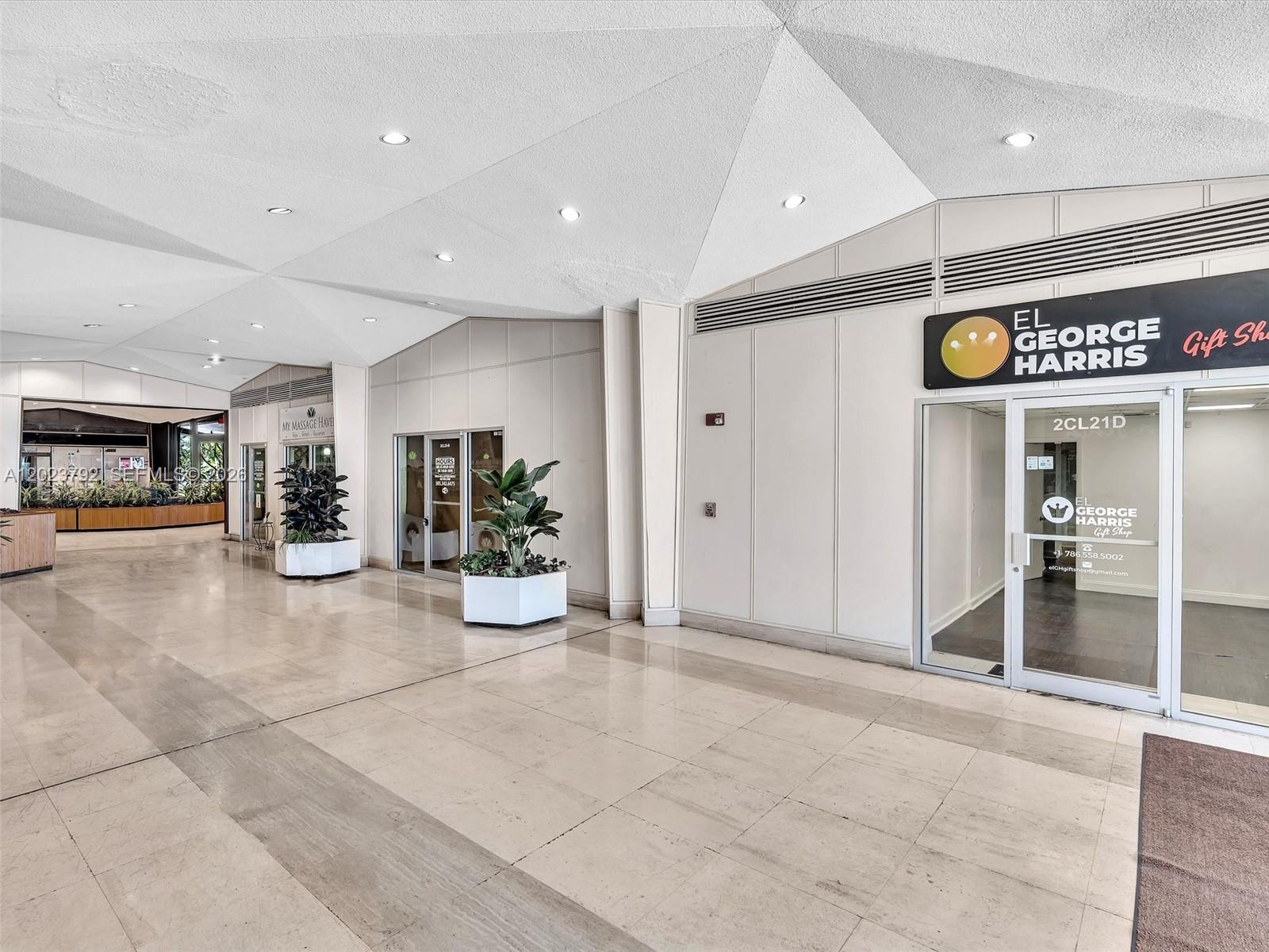 825 Brickell Bay Dr #2048 Miami, FL 33131