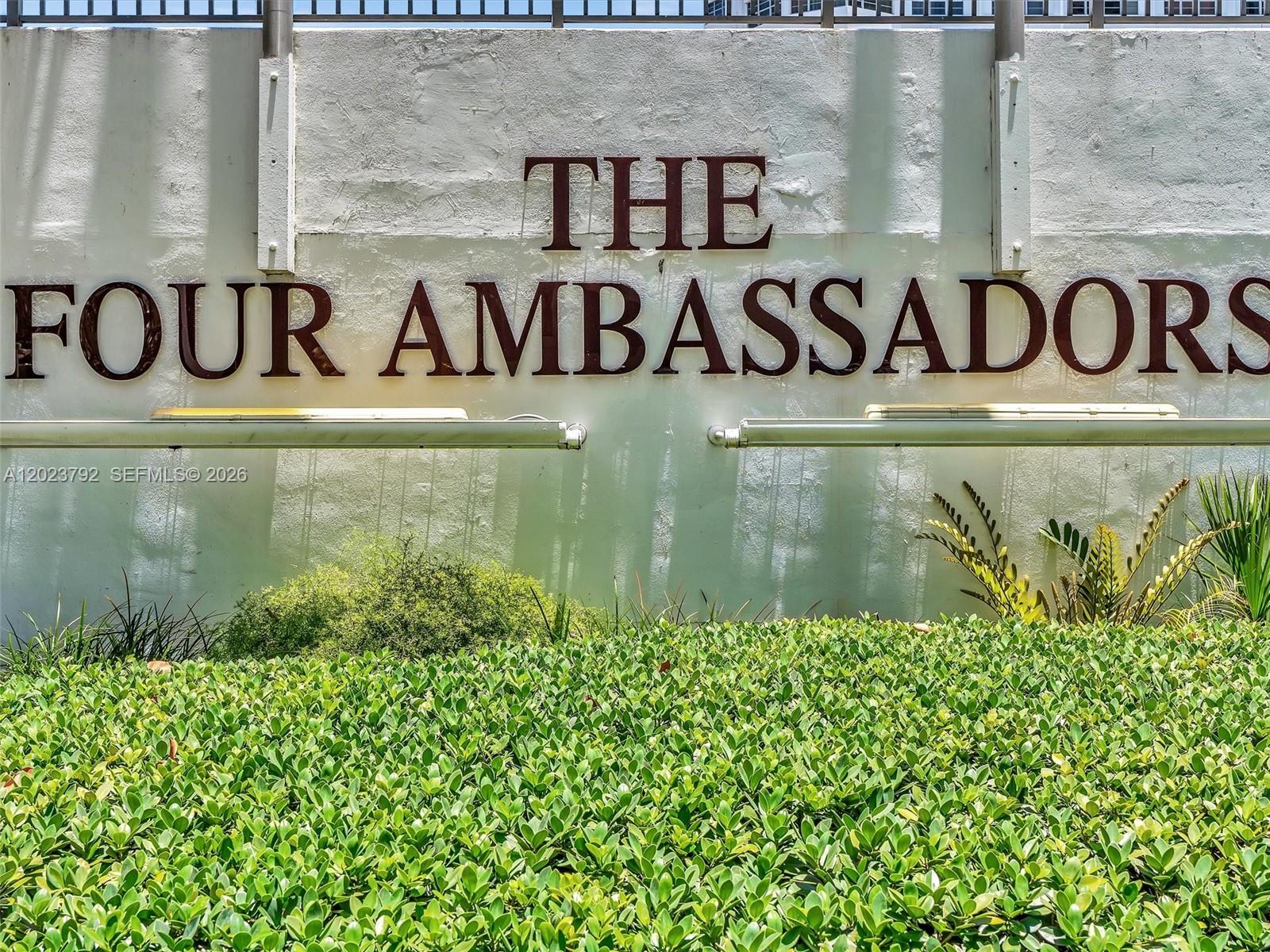 825 Brickell Bay Dr #2048 Miami, FL 33131