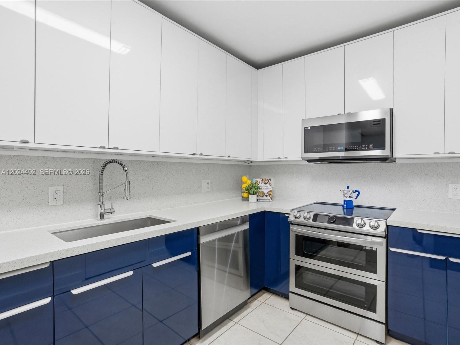 10185 Collins Ave #703