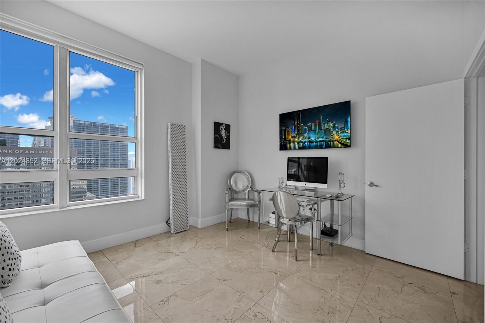 950 Brickell Bay Dr #4204 Miami, FL 33131