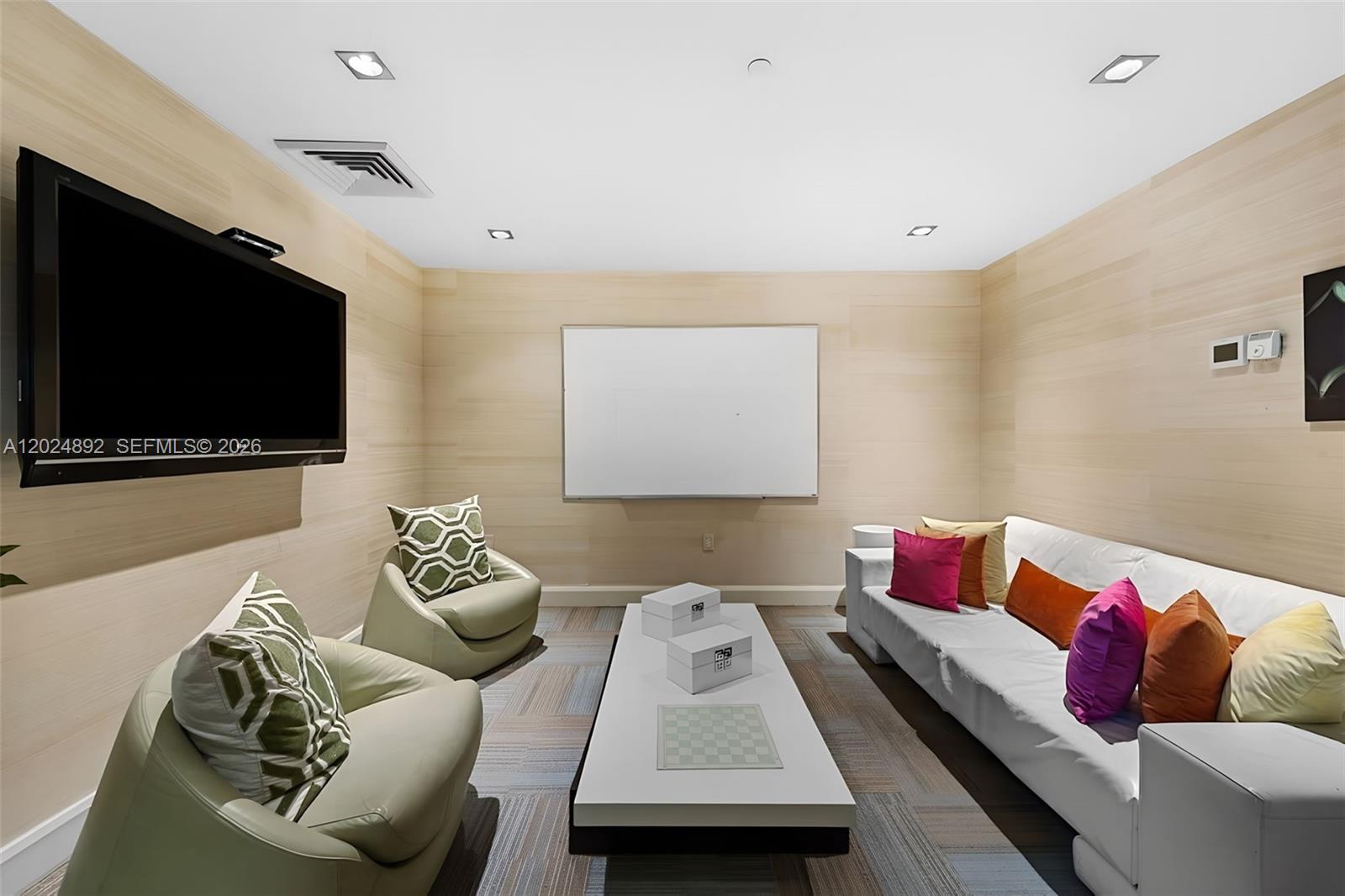 950 Brickell Bay Dr #4204 Miami, FL 33131