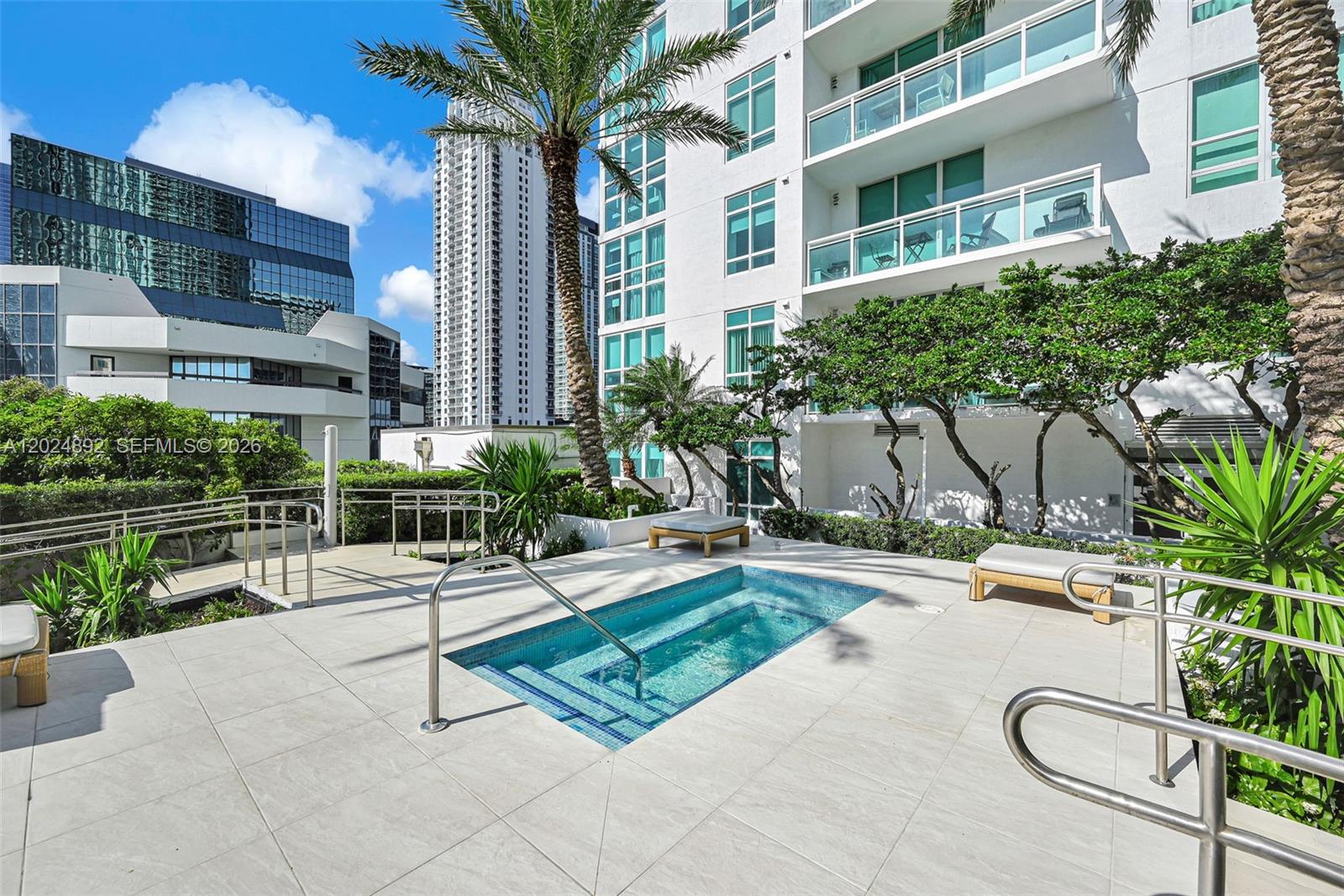950 Brickell Bay Dr #4204 Miami, FL 33131