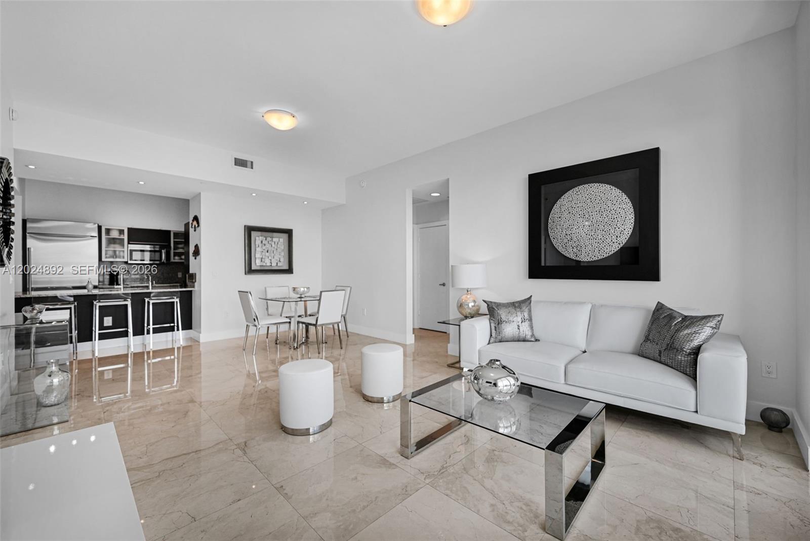 950 Brickell Bay Dr #4204 Miami, FL 33131
