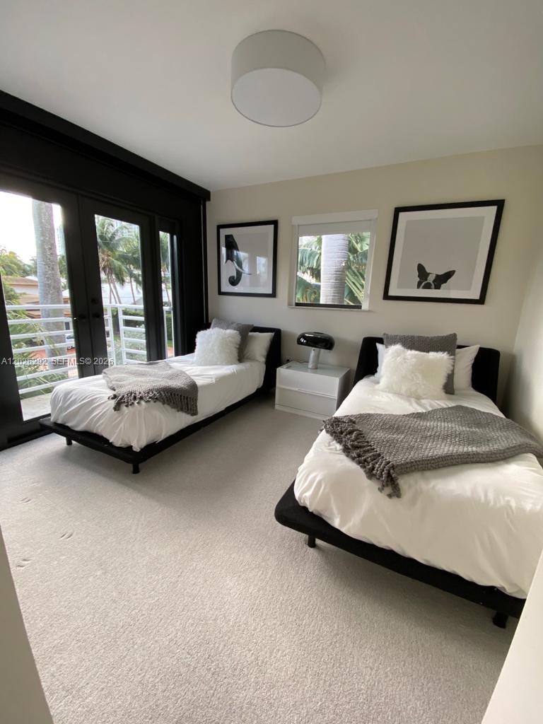 1443 W 21st St Miami Beach, FL 33140