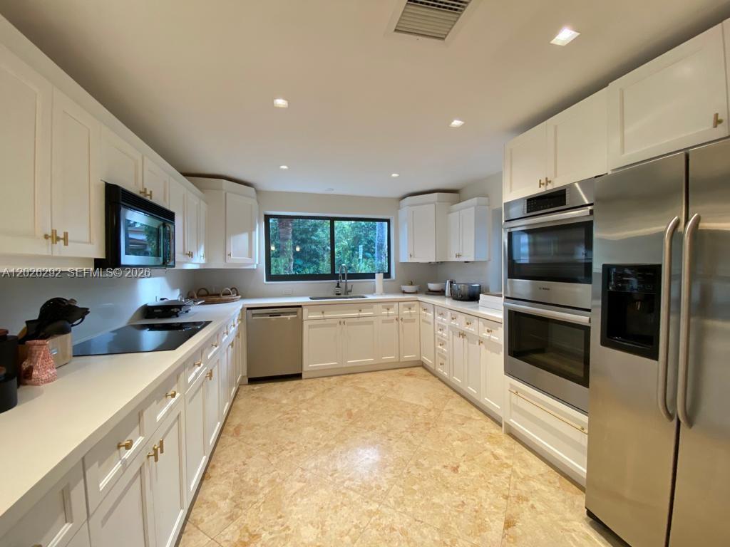 1443 W 21st St Miami Beach, FL 33140