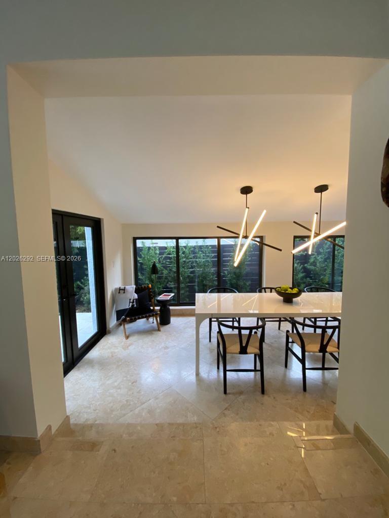 1443 W 21st St Miami Beach, FL 33140