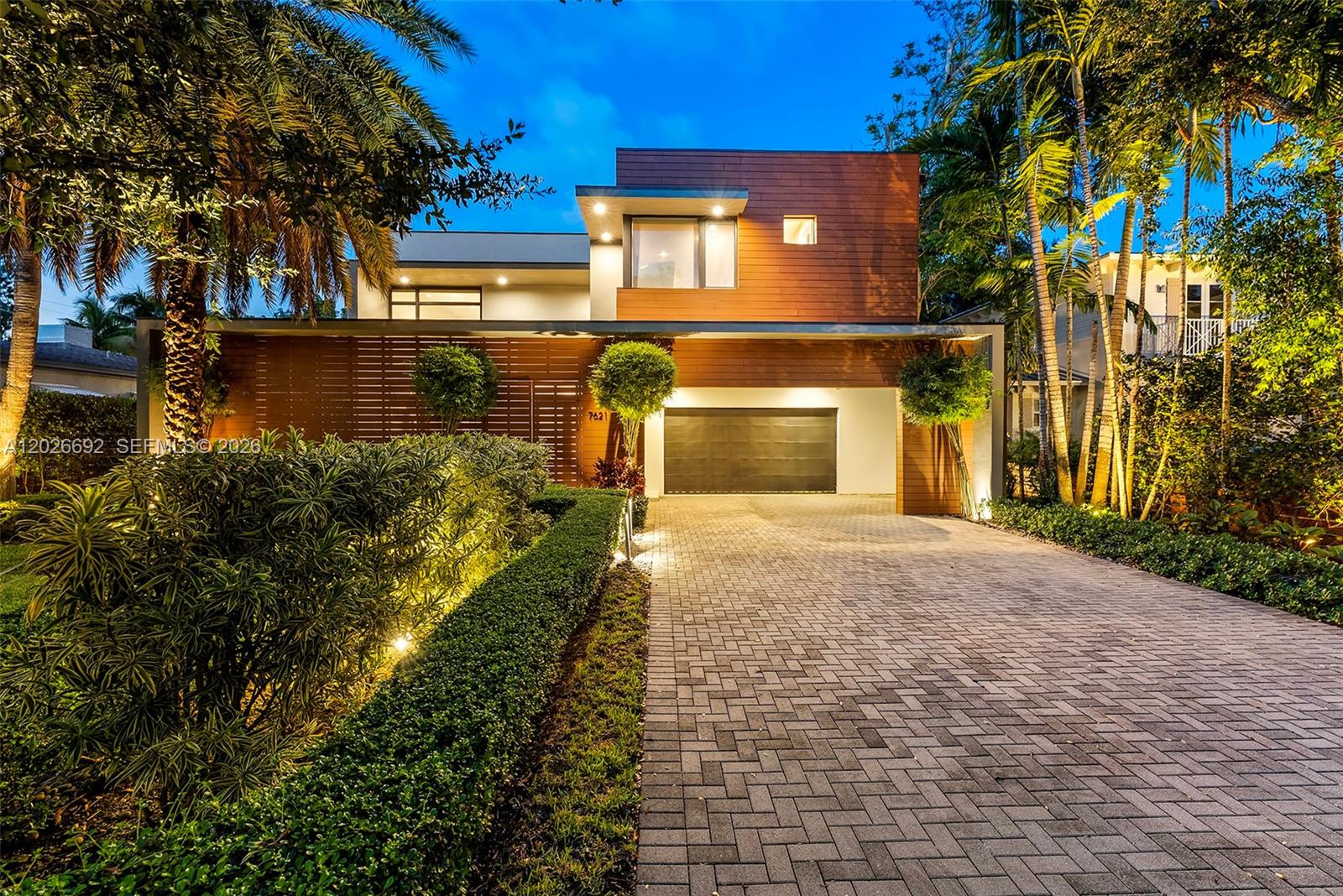 7621 SW 59th Ct South Miami, FL 33143