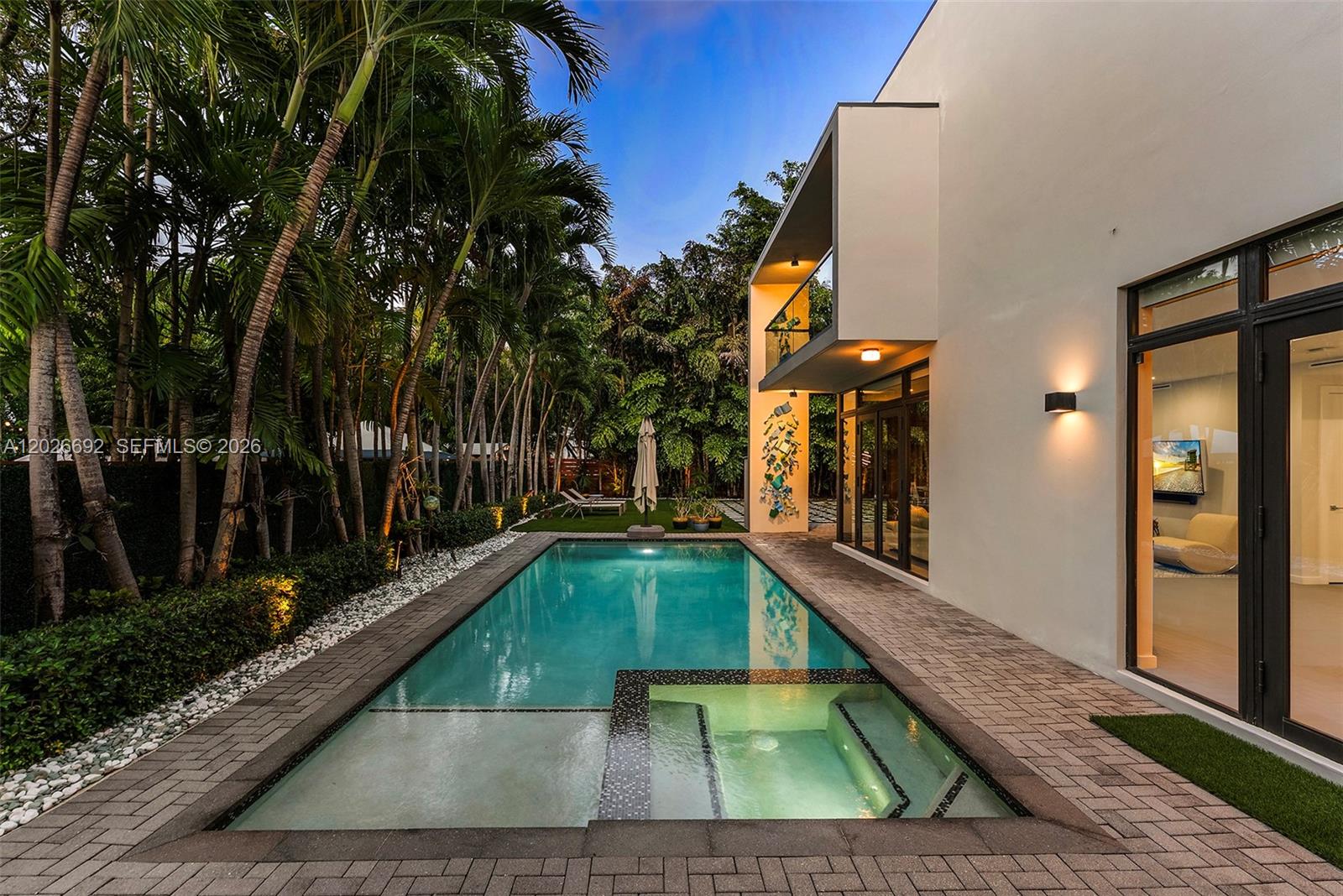 7621 SW 59th Ct South Miami, FL 33143
