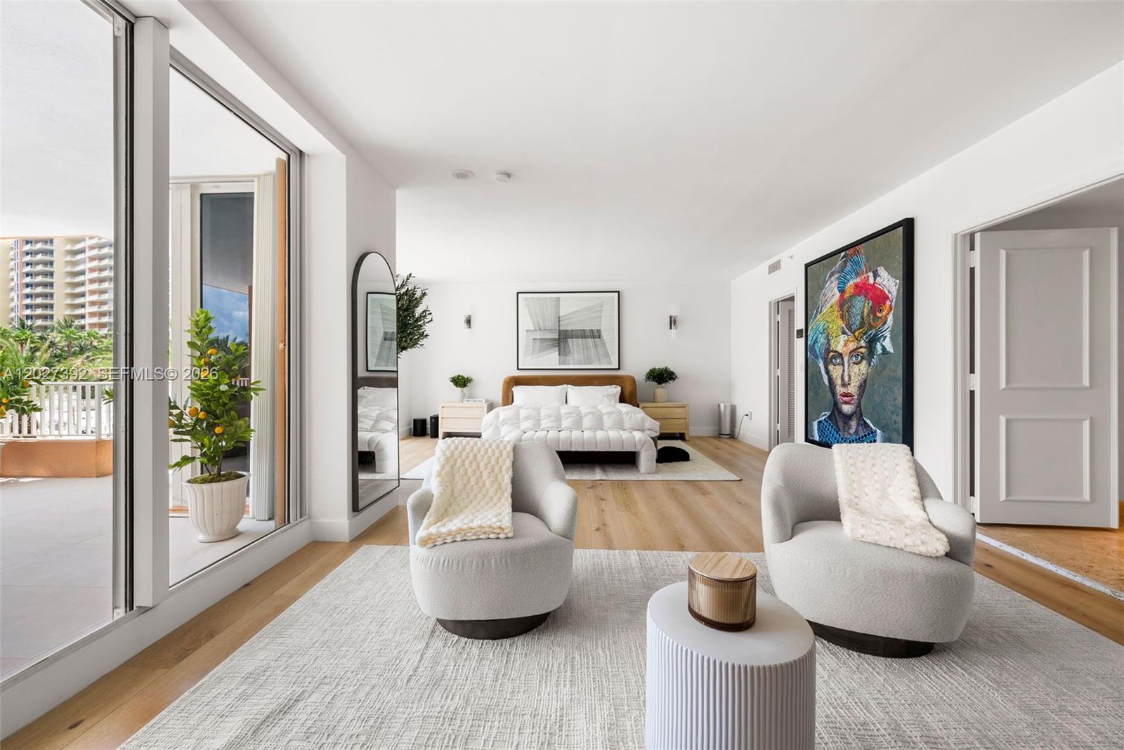 785 Crandon Blvd #205/305 Key Biscayne, FL 33149