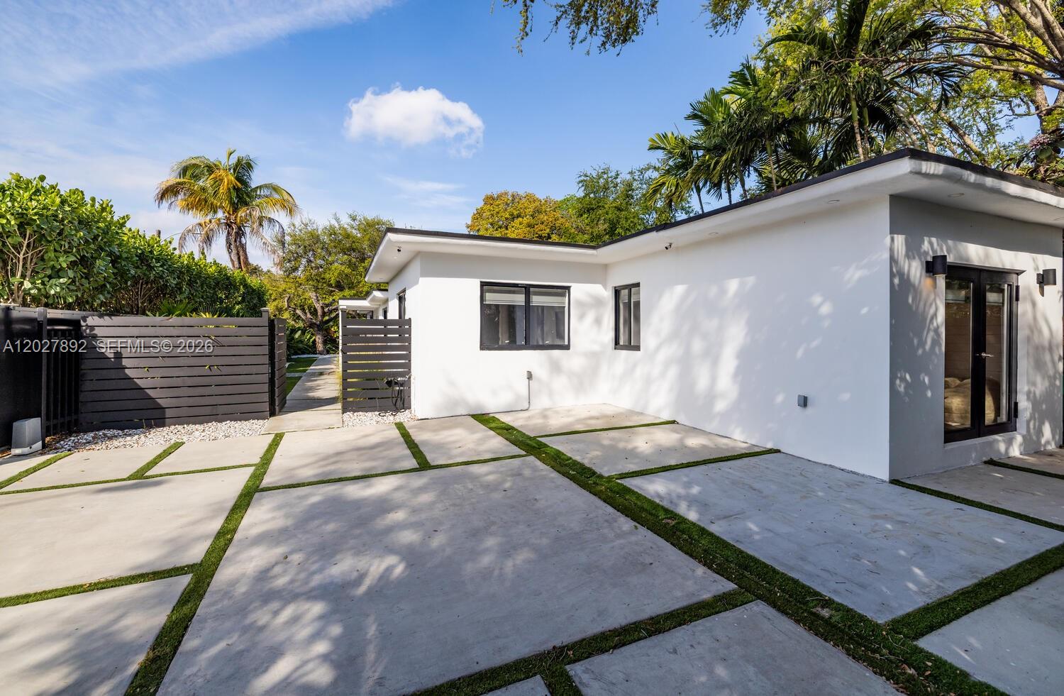 901 NE 82nd Ter Miami, FL 33138
