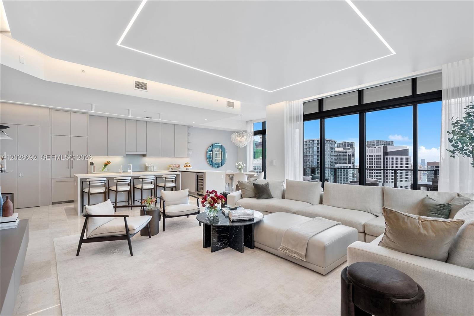 88 SW 7th St #4001 Miami, FL 33130