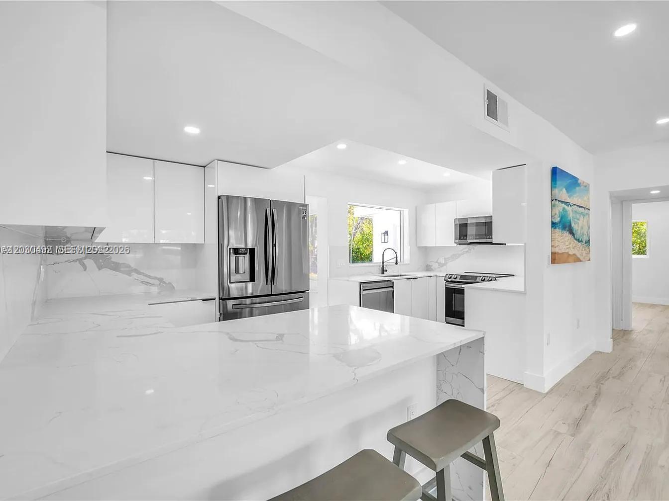 1905 Alamanda Dr North Miami, FL 33181