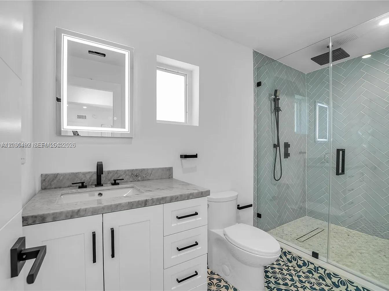 1905 Alamanda Dr North Miami, FL 33181
