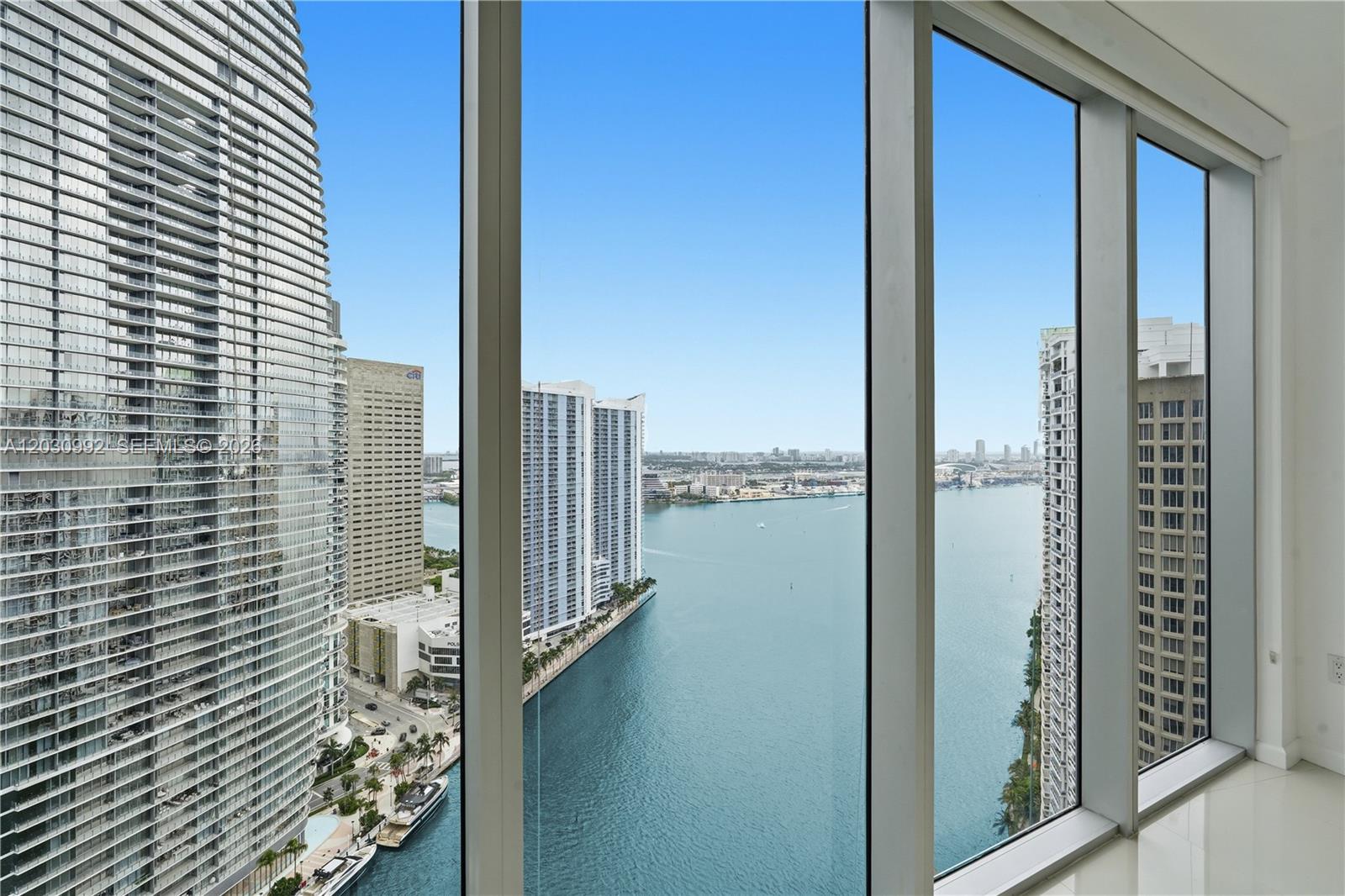 image Icon Brickell I0