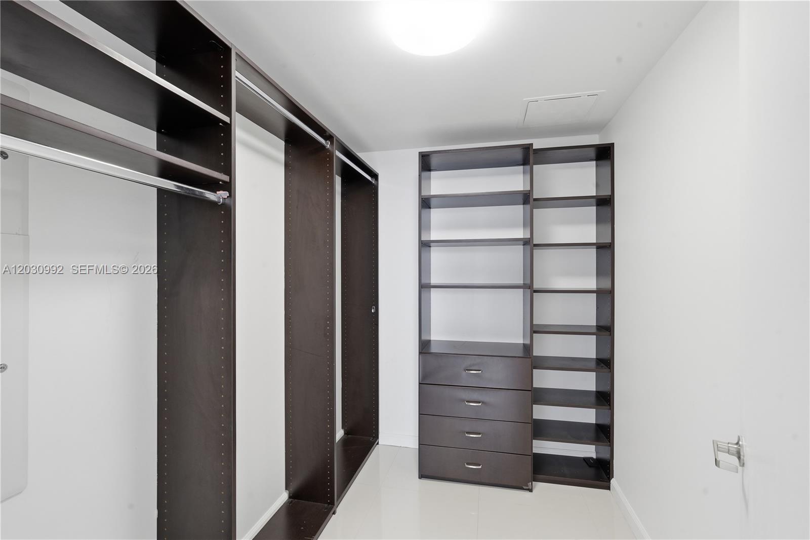 465 Brickell Ave #3202 Miami, FL 33131