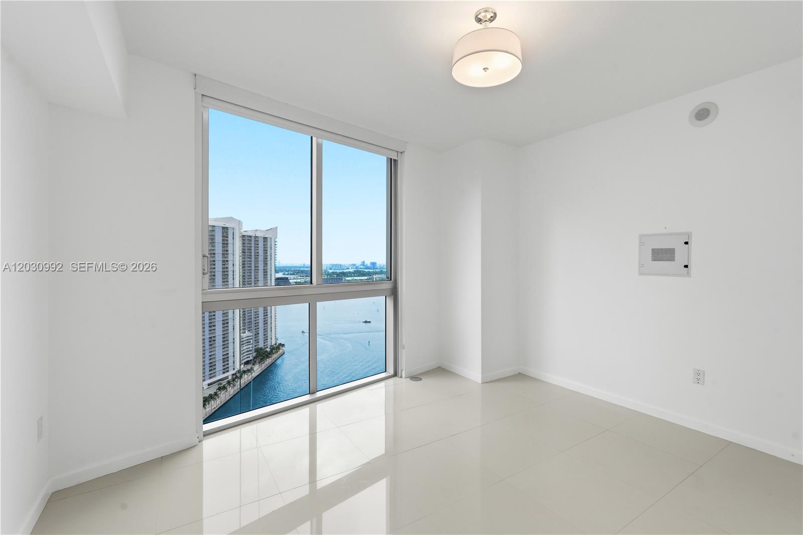 465 Brickell Ave #3202 Miami, FL 33131