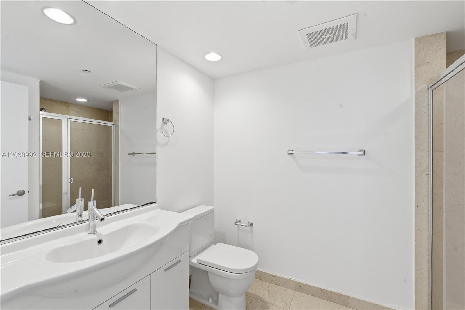 465 Brickell Ave #3202 Miami, FL 33131