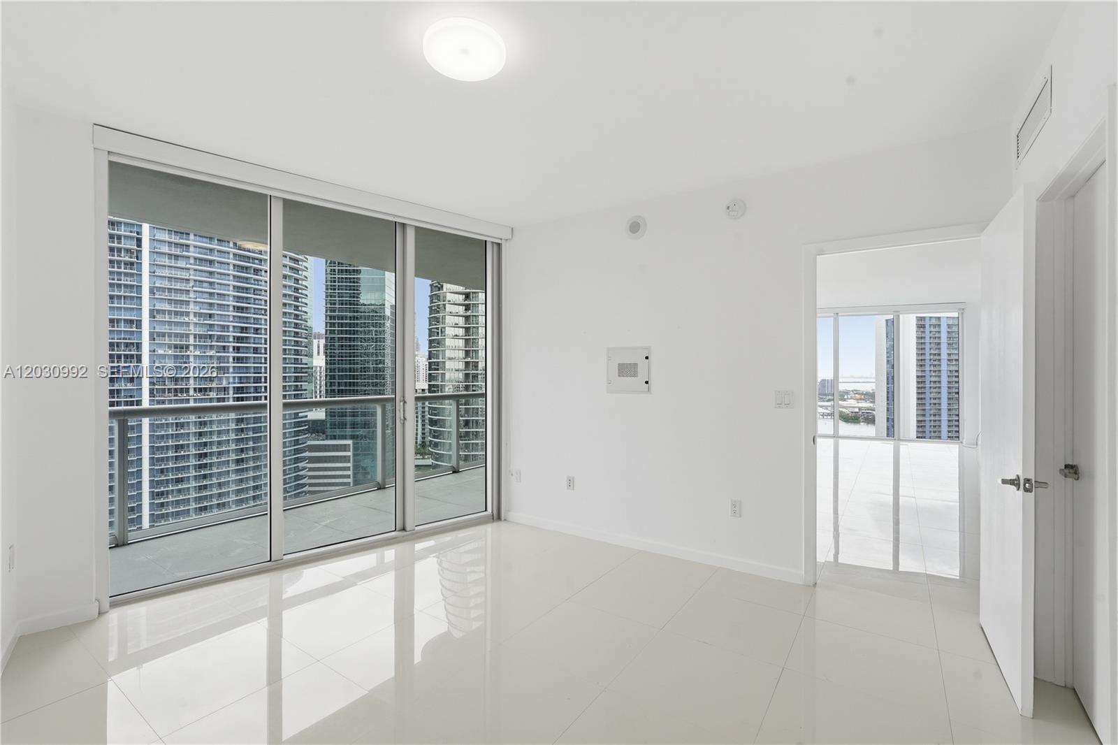 465 Brickell Ave #3202 Miami, FL 33131