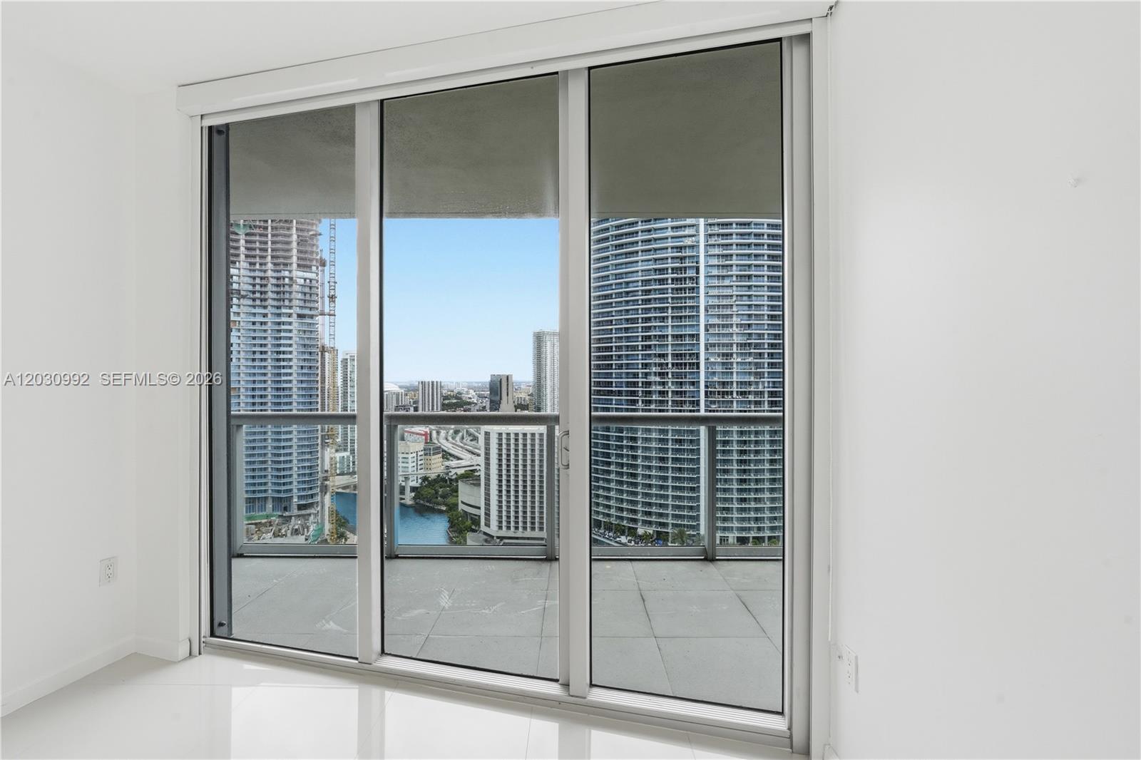 465 Brickell Ave #3202 Miami, FL 33131
