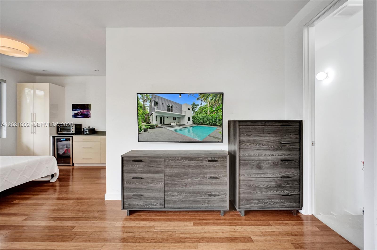 6340 SW 80th St Miami, FL 33143