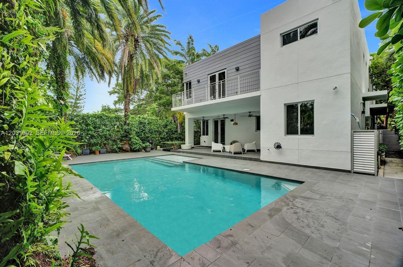 6340 SW 80th St Miami, FL 33143