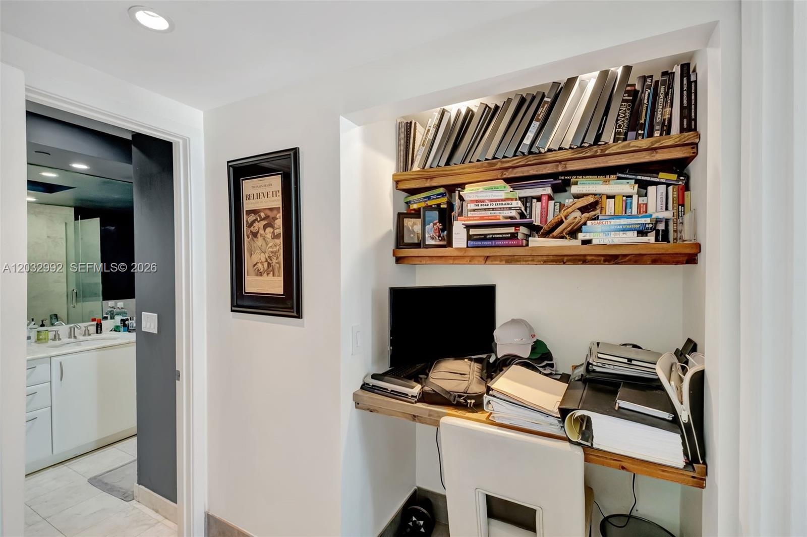 1331 Brickell Bay Dr #1504 Miami, FL 33131