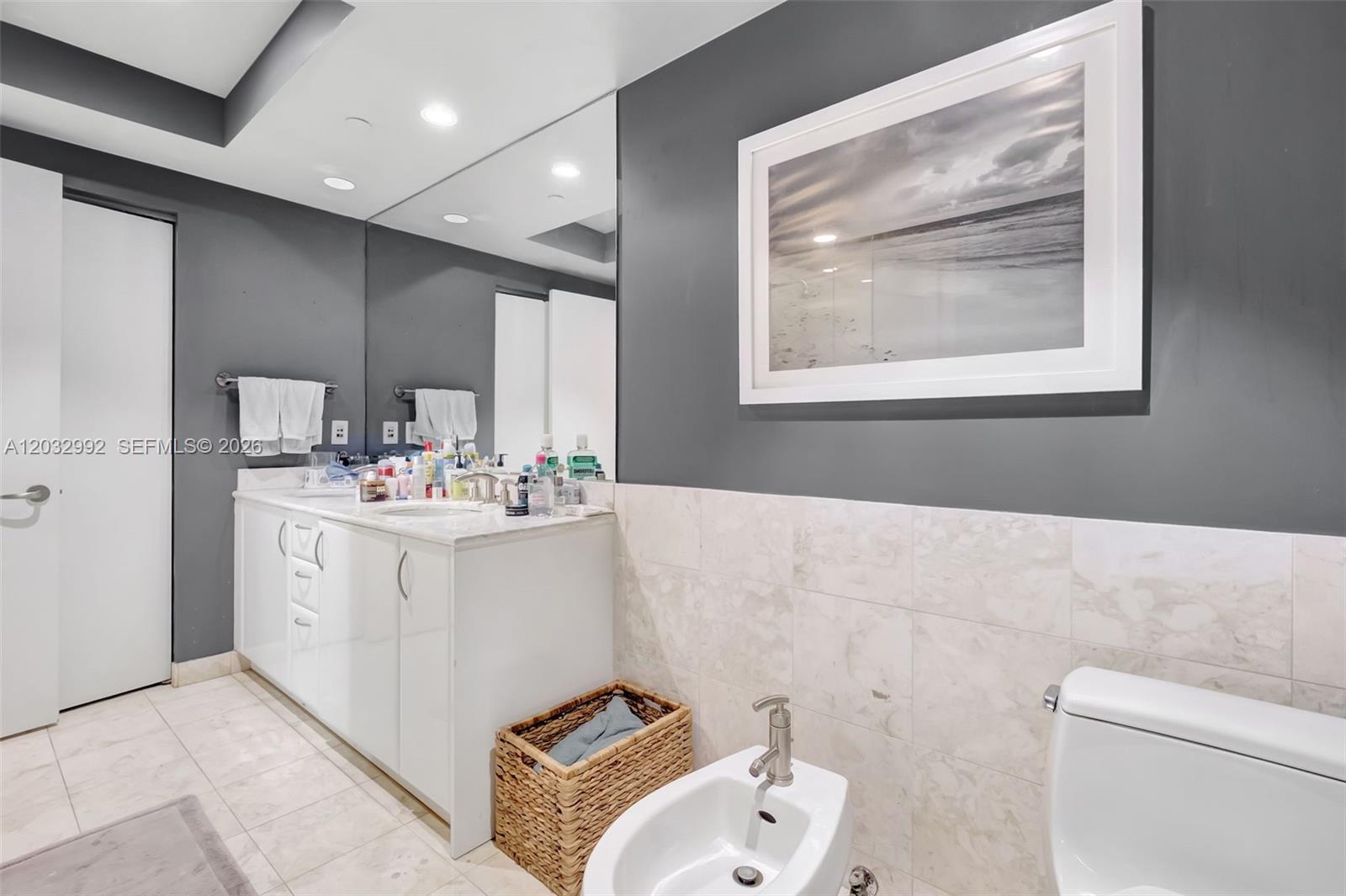 1331 Brickell Bay Dr #1504 Miami, FL 33131