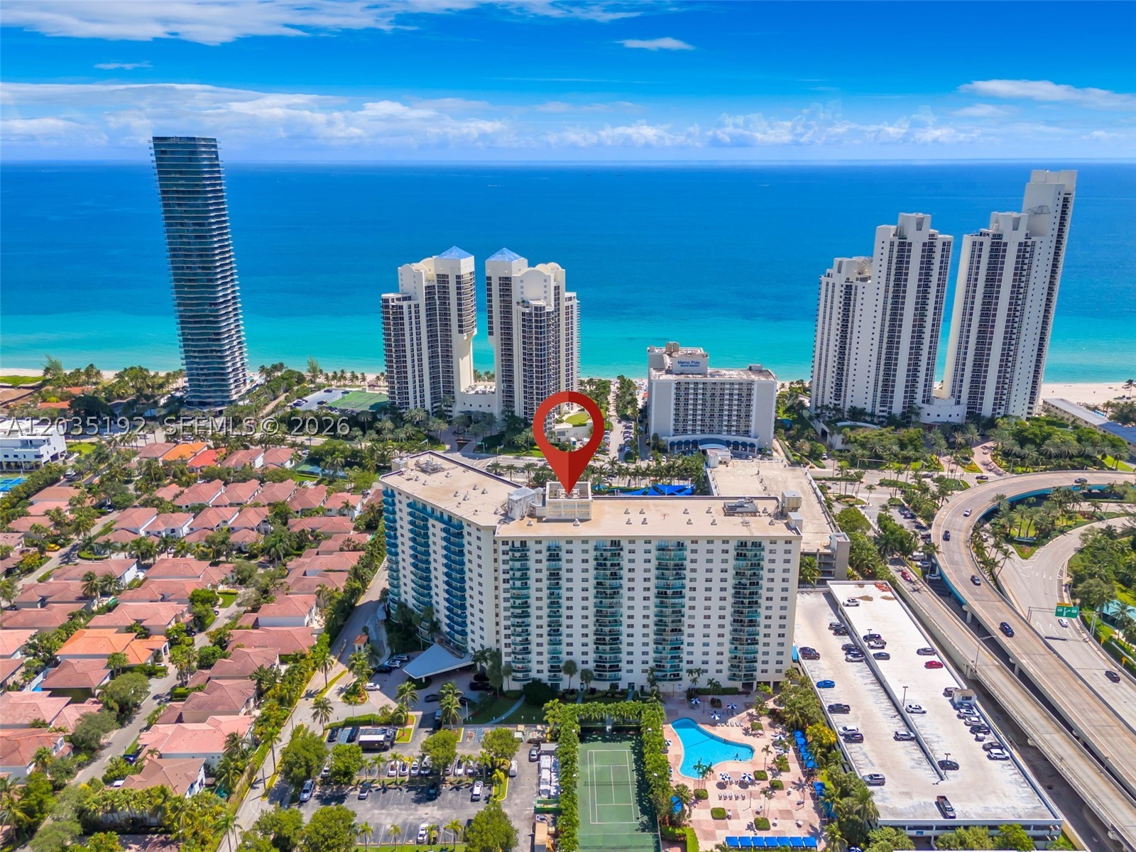19370 Collins Ave #823