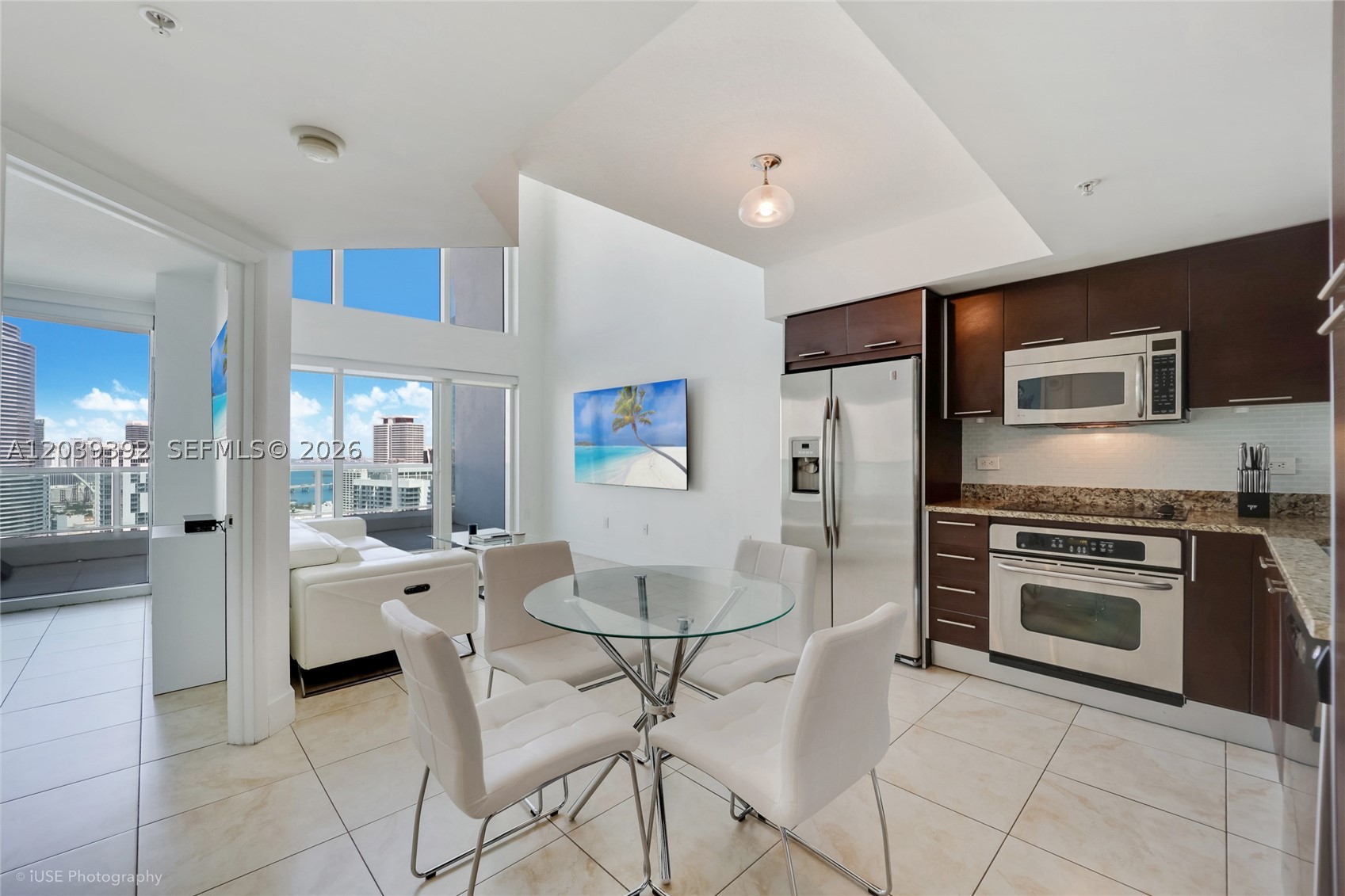 image Brickell on the River South0