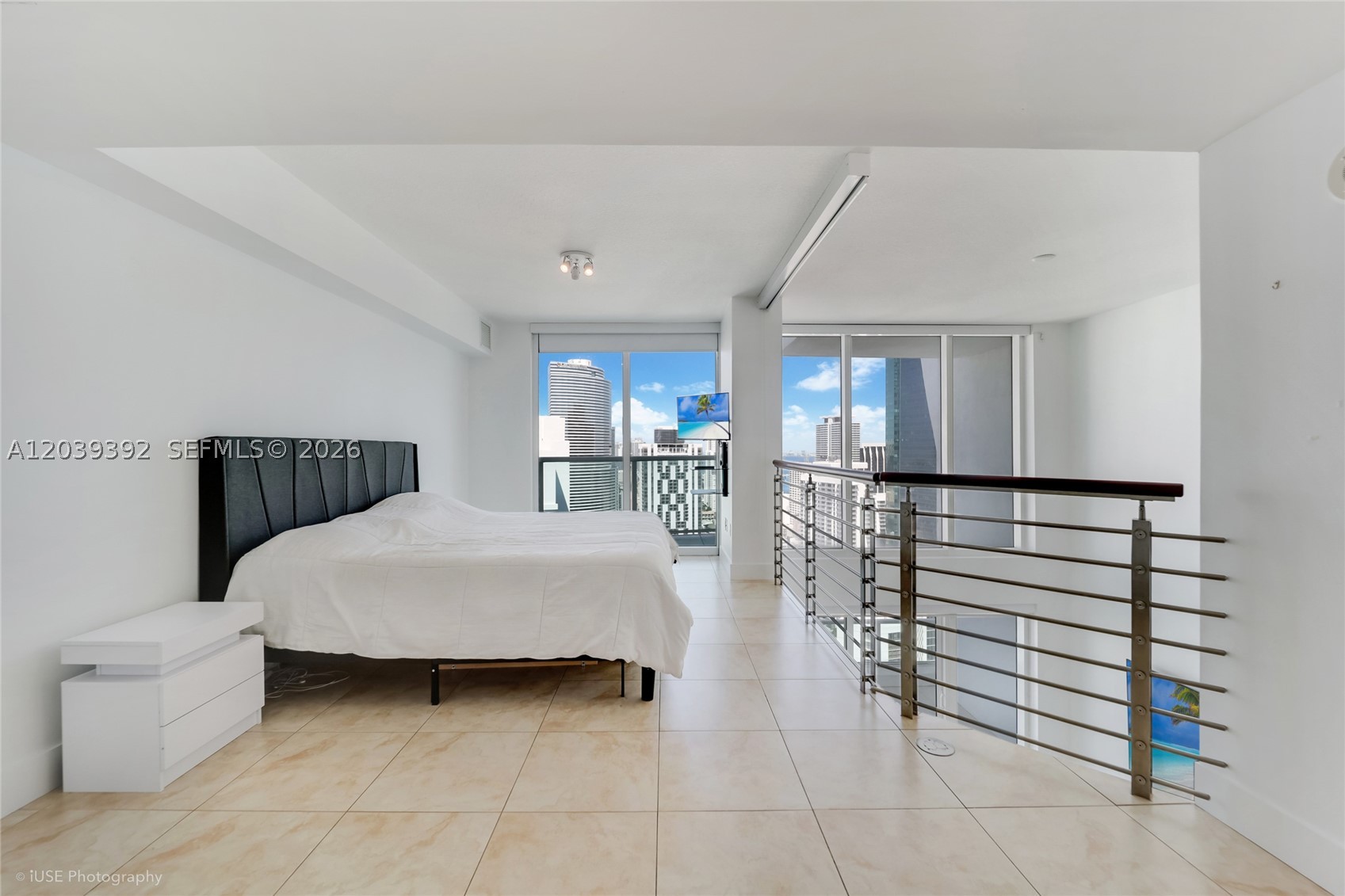 image Brickell on the River South8
