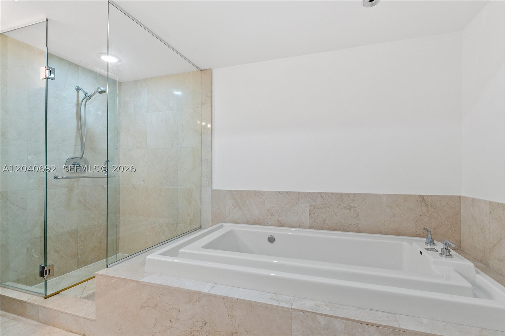 image Emerald at Brickell11