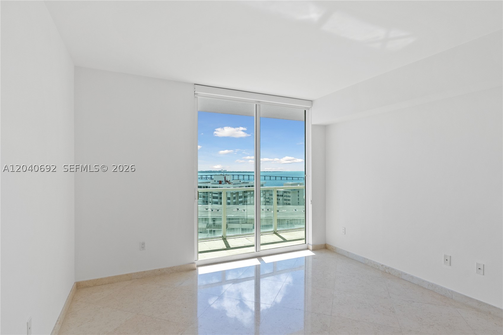 image Emerald at Brickell13